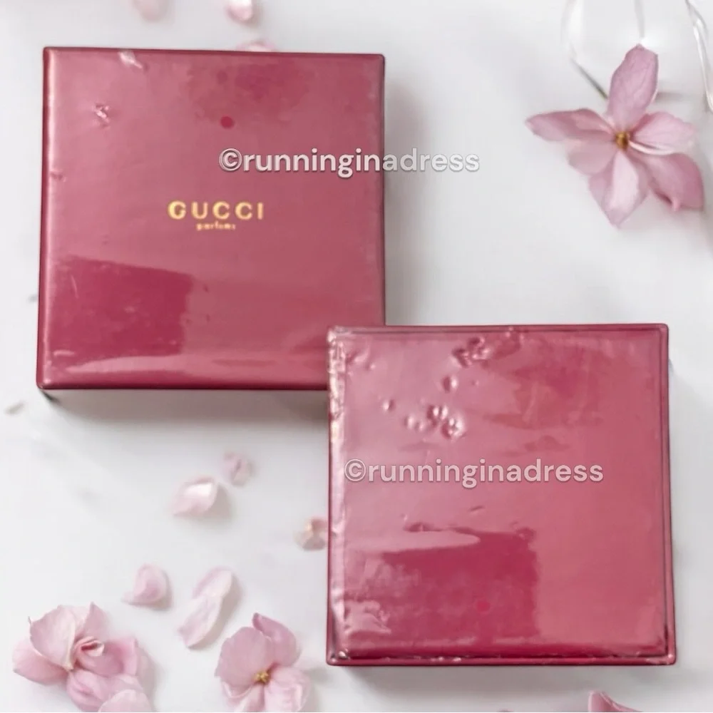 New Limited Edition Gucci Embossed Monogram Compact Double Mirror In Gold - Picture 2 of 16